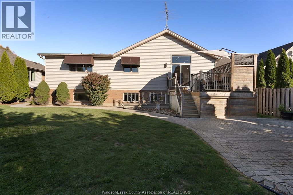 123 Pheasant Run, Lakeshore, ON - Outdoor
