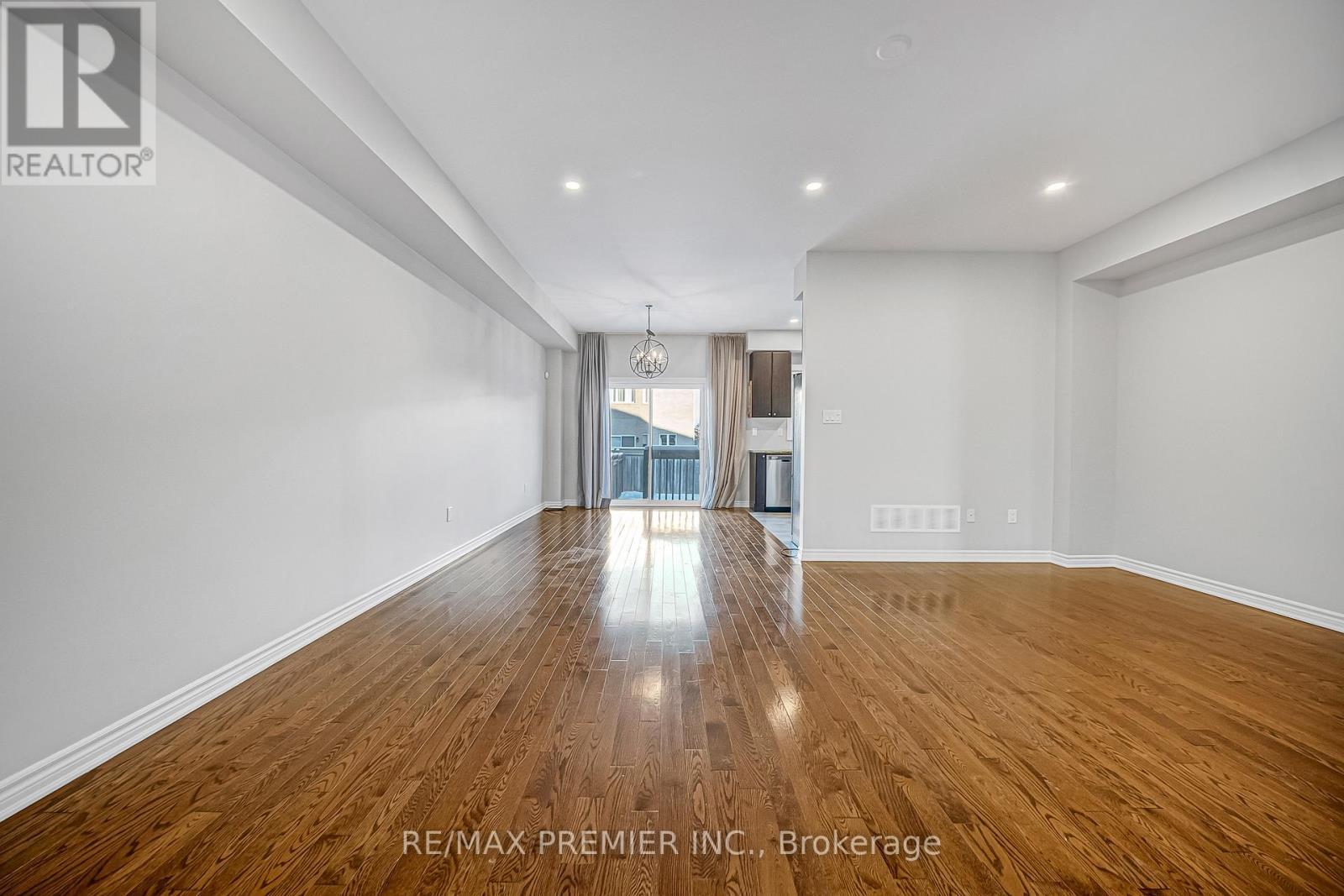 68 Zachary Place, Vaughan, ON - Indoor Photo Showing Other Room