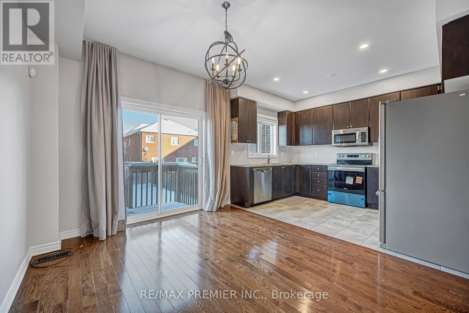 68 Zachary Place, Vaughan, ON - Indoor Photo Showing Kitchen