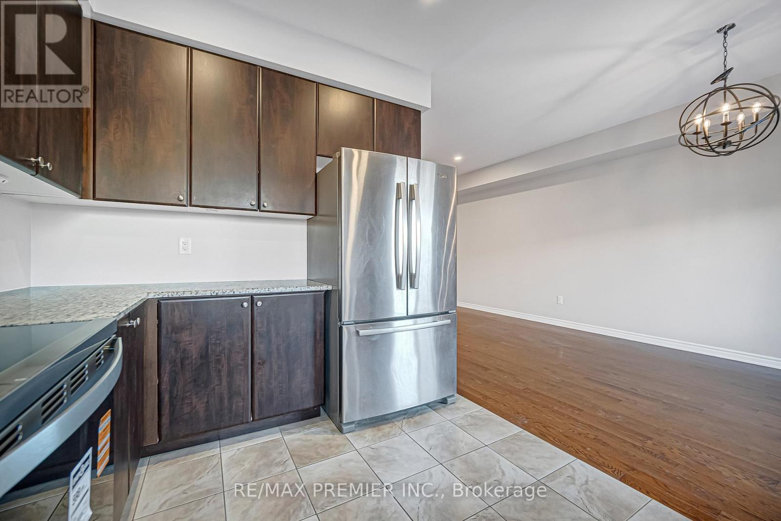 68 Zachary Place, Vaughan, ON - Indoor Photo Showing Kitchen With Stainless Steel Kitchen