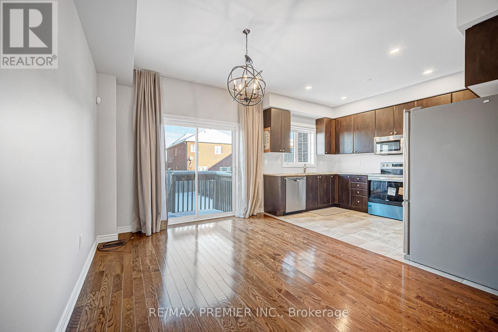 68 Zachary Place, Vaughan, ON - Indoor Photo Showing Kitchen
