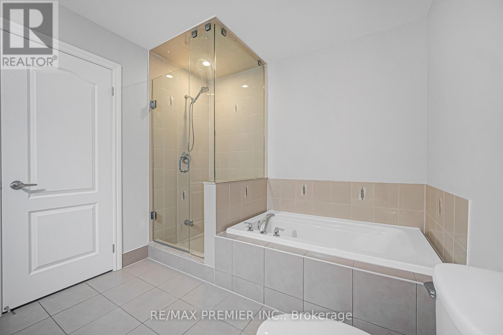 68 Zachary Place, Vaughan, ON - Indoor Photo Showing Bathroom