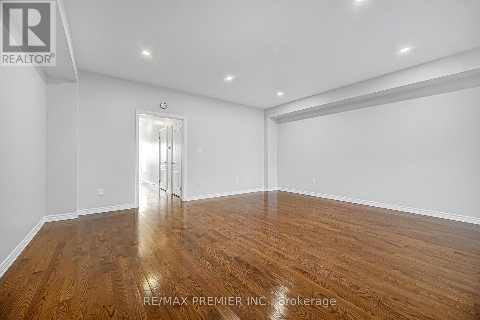 68 Zachary Place, Vaughan, ON - Indoor Photo Showing Other Room