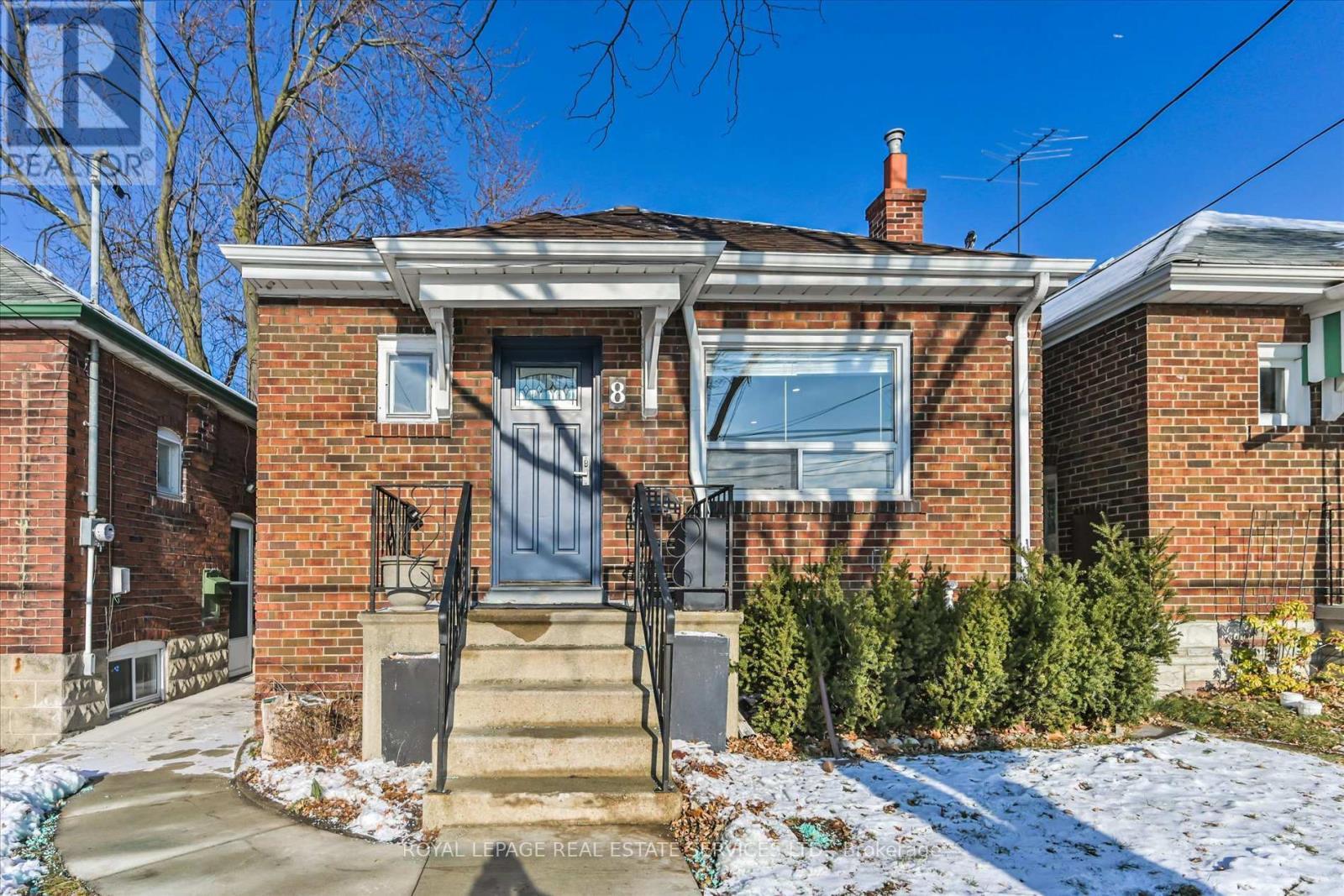 8 Pritchard Avenue, Toronto, ON - Outdoor