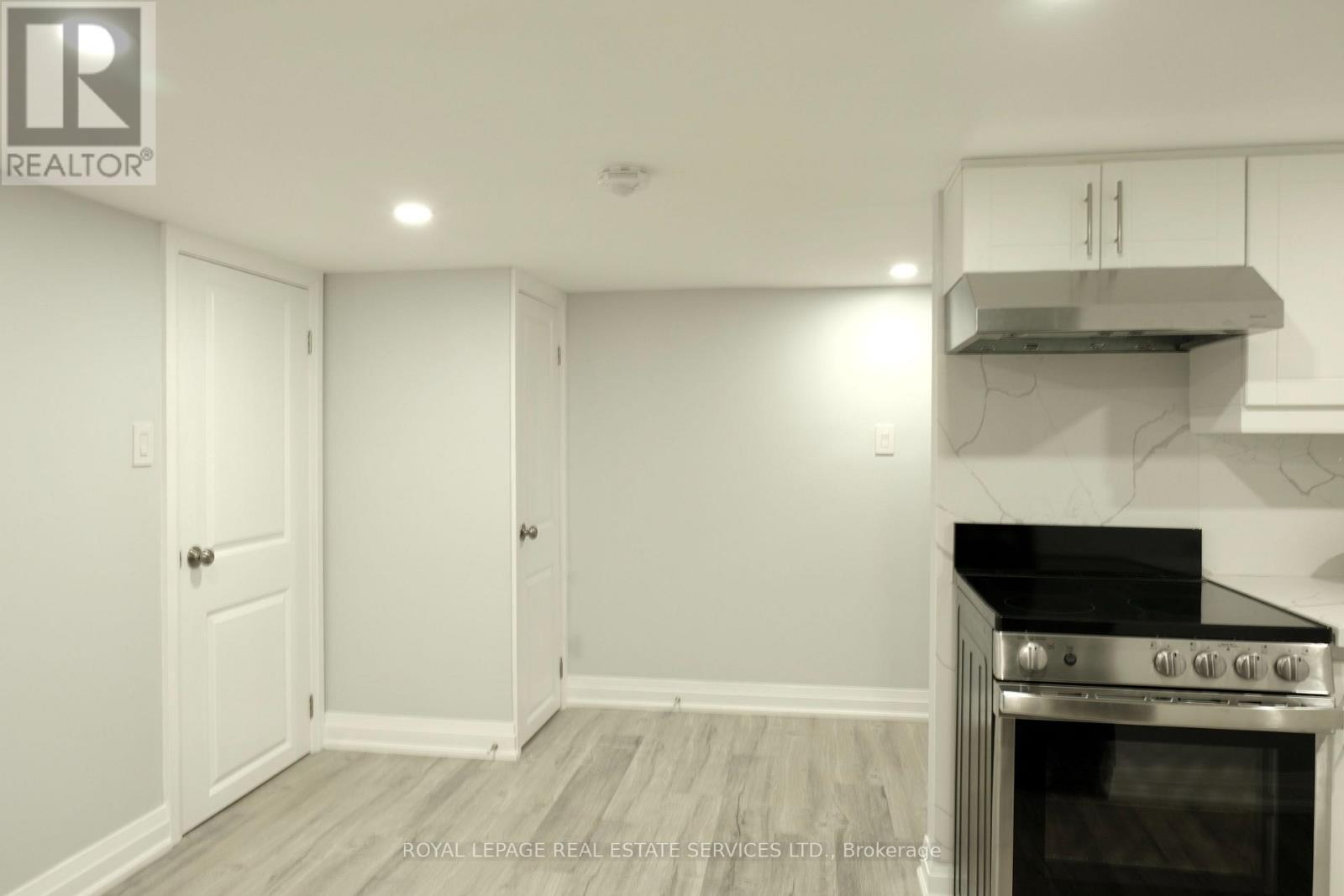 8 Pritchard Avenue, Toronto, ON - Indoor