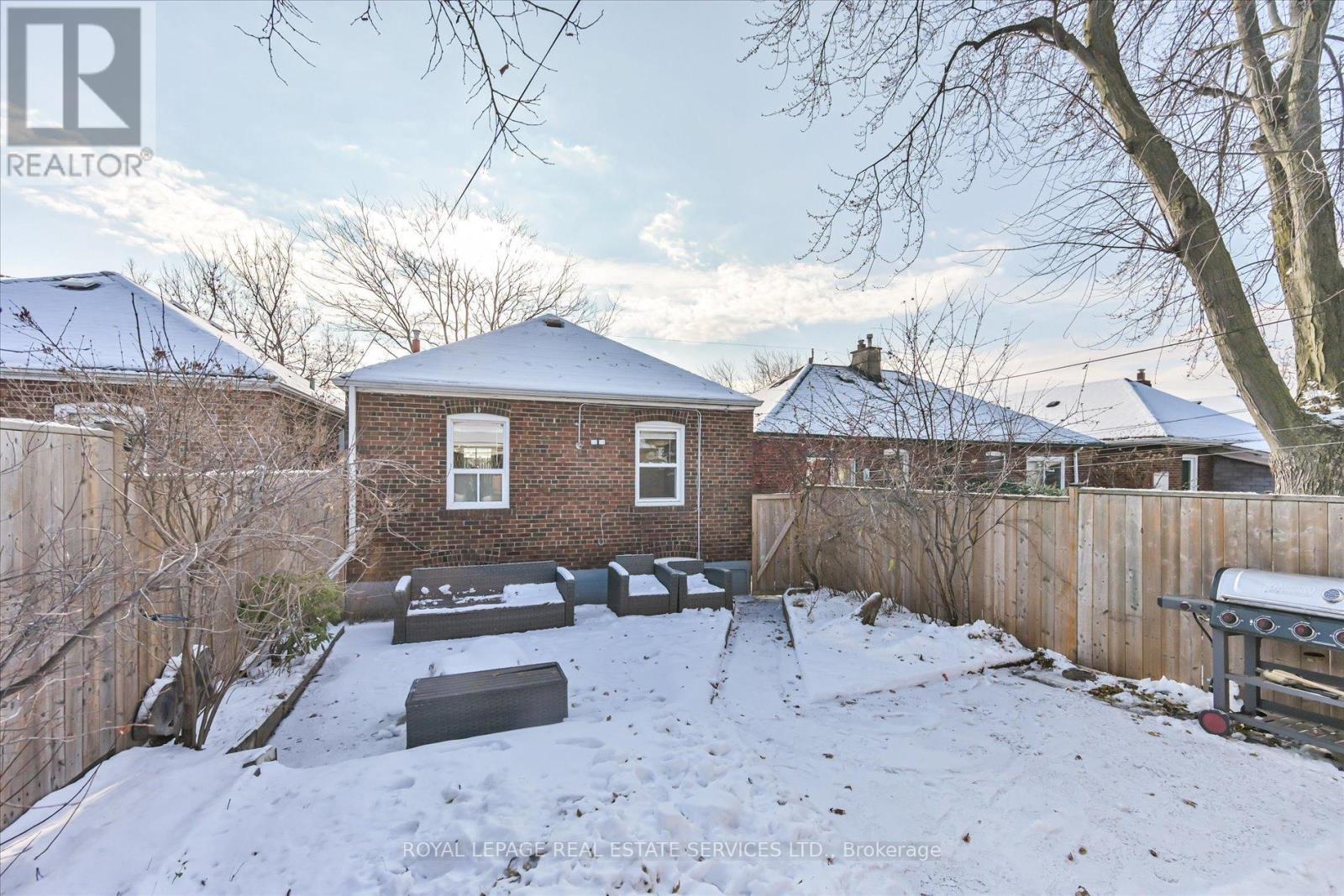 8 Pritchard Avenue, Toronto, ON - Outdoor