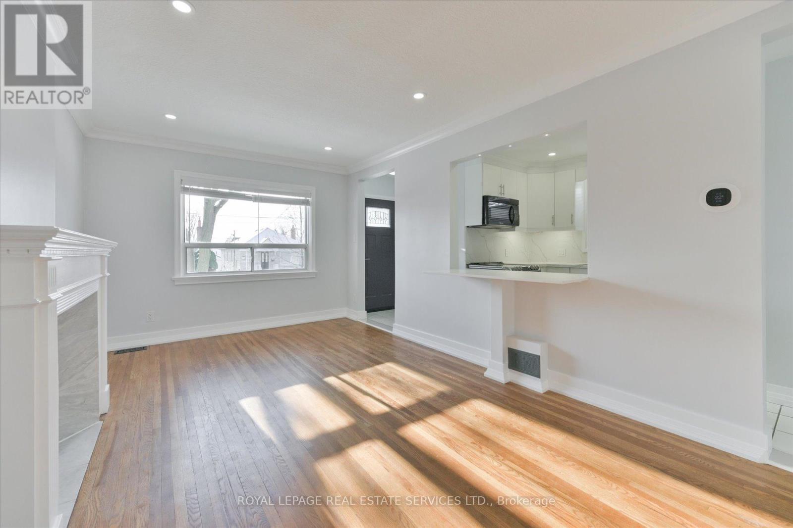 8 Pritchard Avenue, Toronto, ON - Indoor