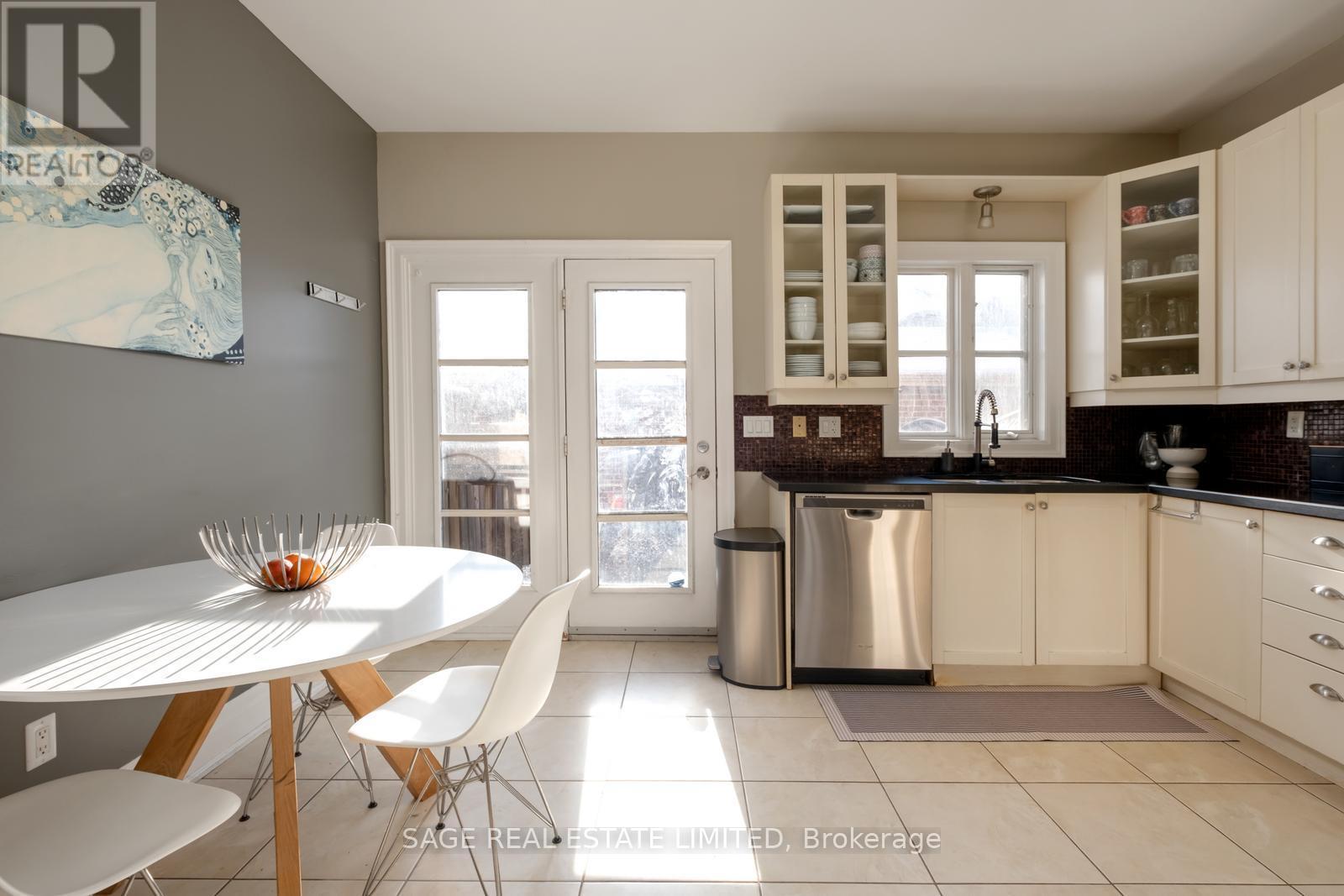 147 Brandon Avenue, Toronto, ON - Indoor