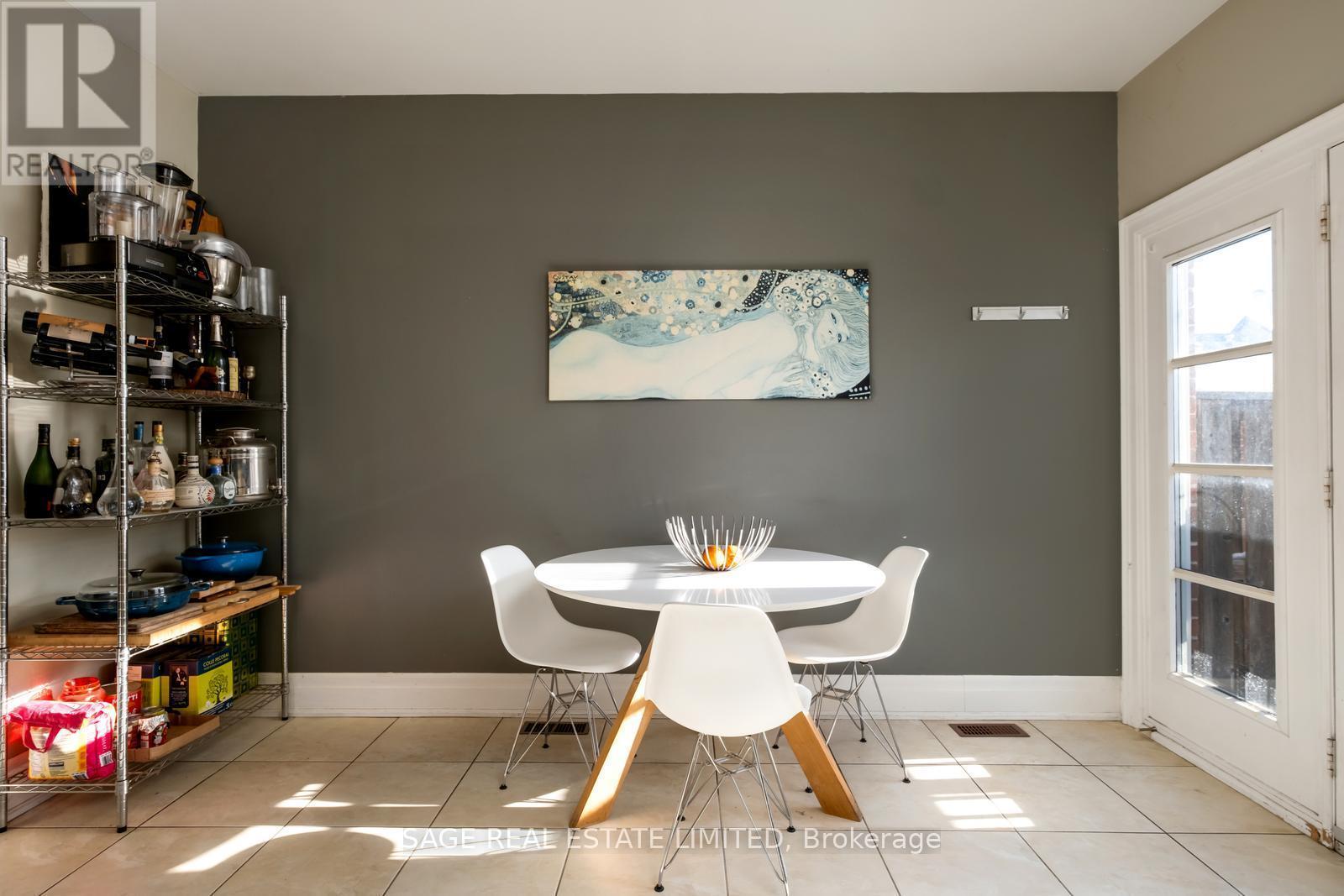 147 Brandon Avenue, Toronto, ON - Indoor Photo Showing Dining Room