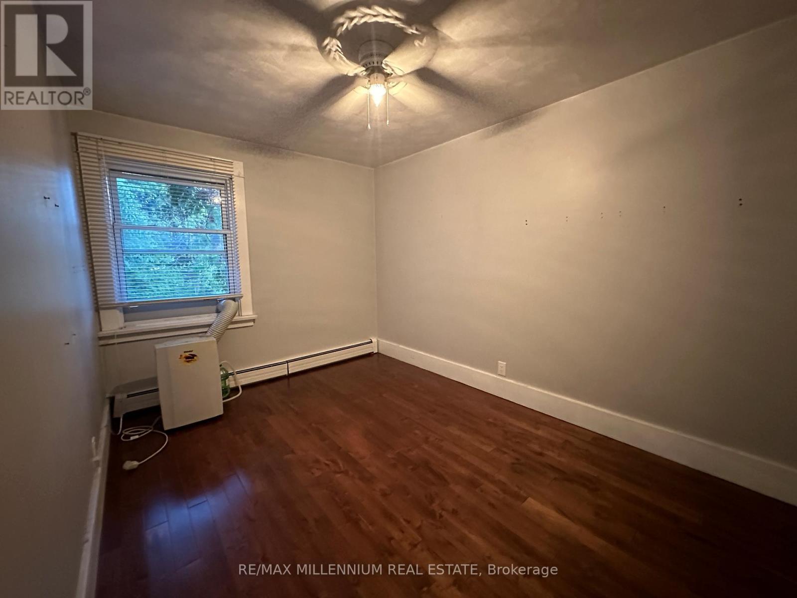 4680 Sixth Avenue, Niagara Falls, ON - Indoor Photo Showing Other Room