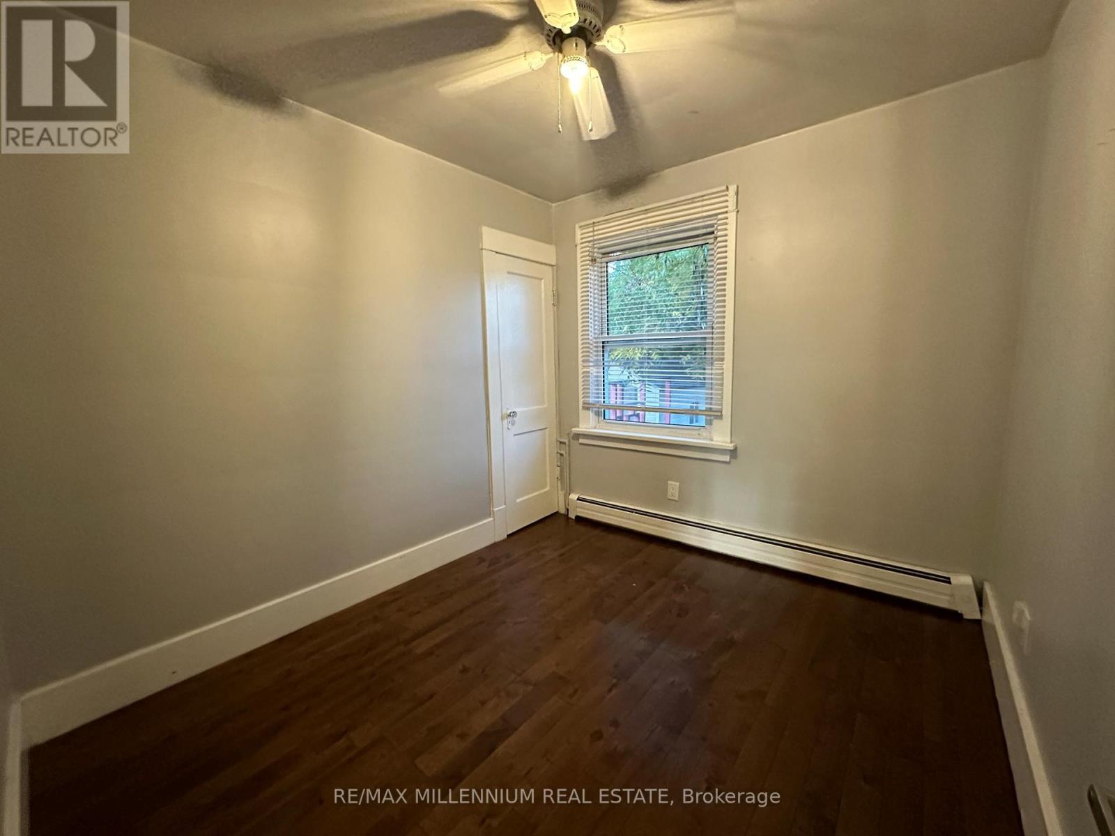 4680 Sixth Avenue, Niagara Falls, ON - Indoor Photo Showing Other Room
