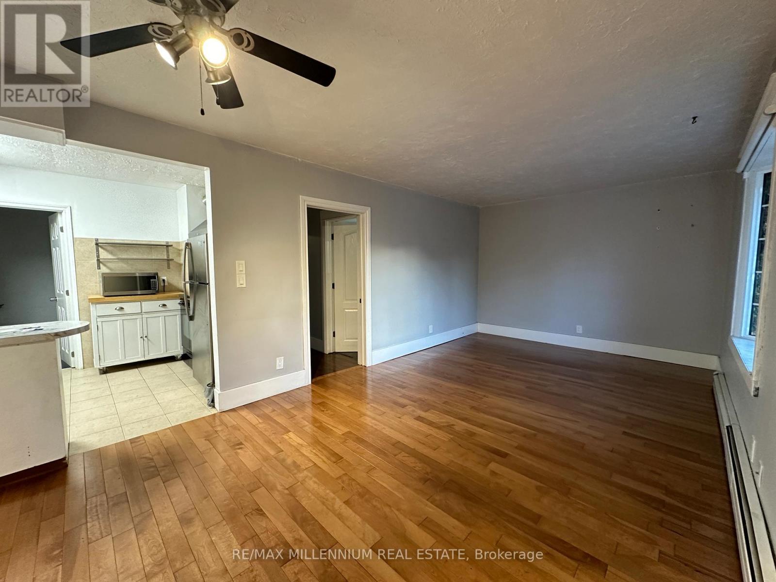 4680 Sixth Avenue, Niagara Falls, ON - Indoor