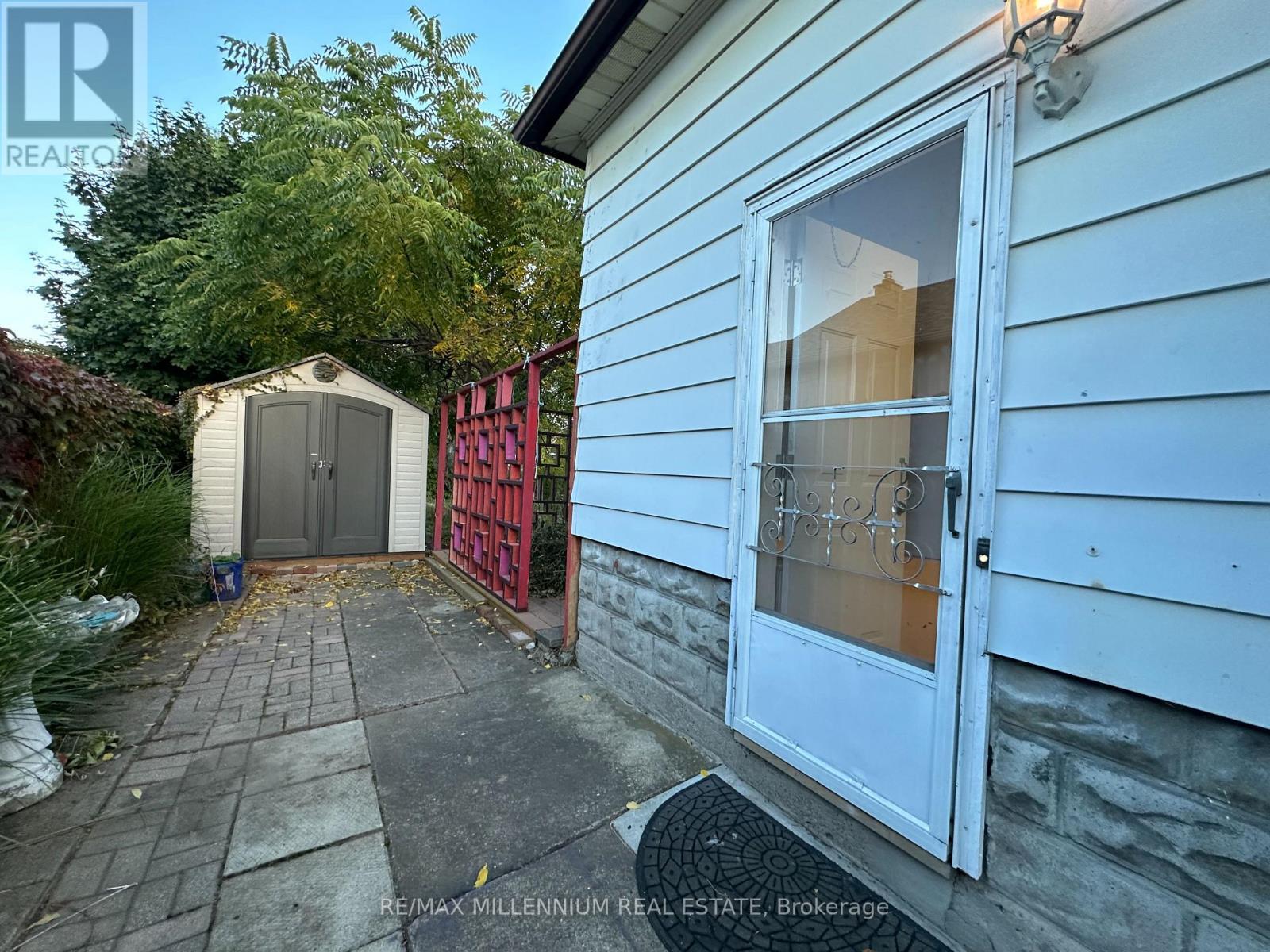 4680 Sixth Avenue, Niagara Falls, ON - Outdoor With Exterior