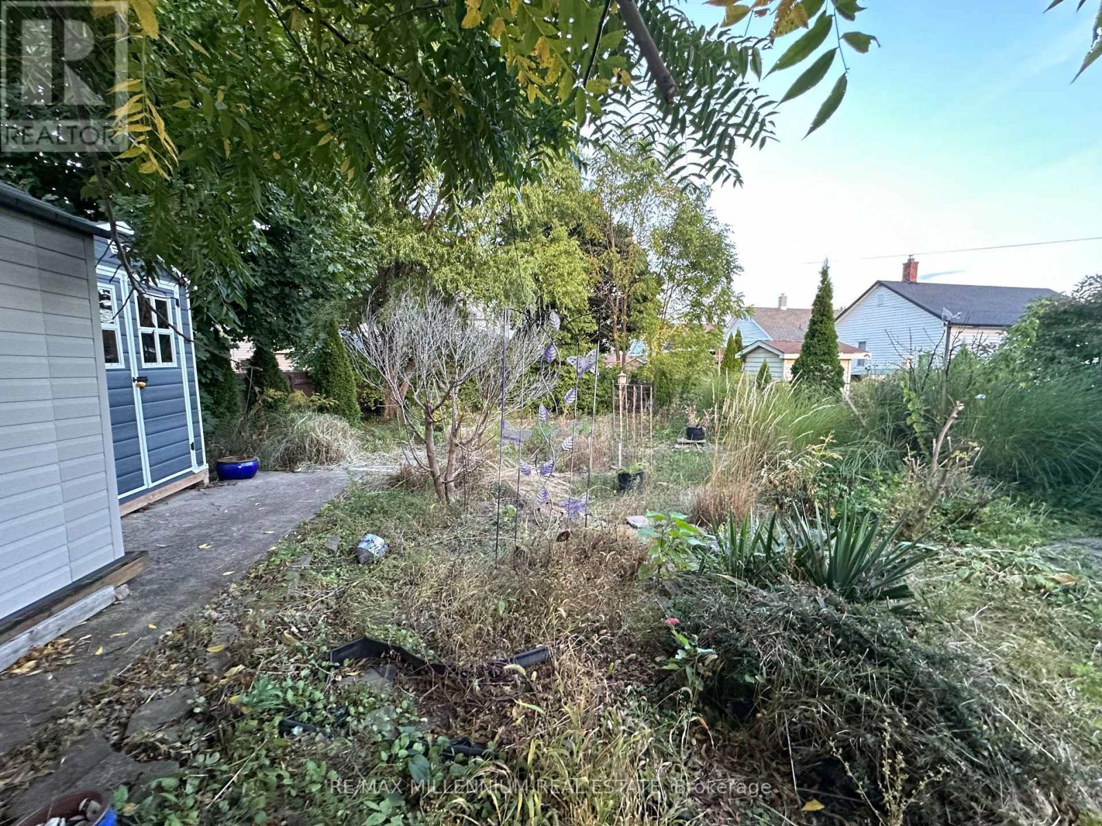 4680 Sixth Avenue, Niagara Falls, ON - Outdoor