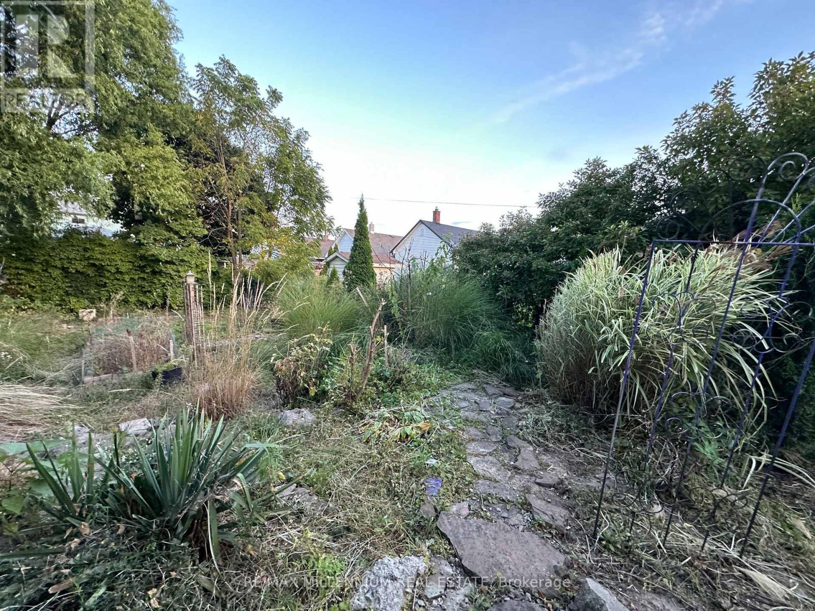 4680 Sixth Avenue, Niagara Falls, ON - Outdoor