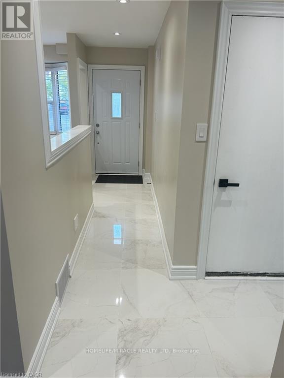 49 Ristau Crescent, Kitchener, ON - Indoor Photo Showing Other Room