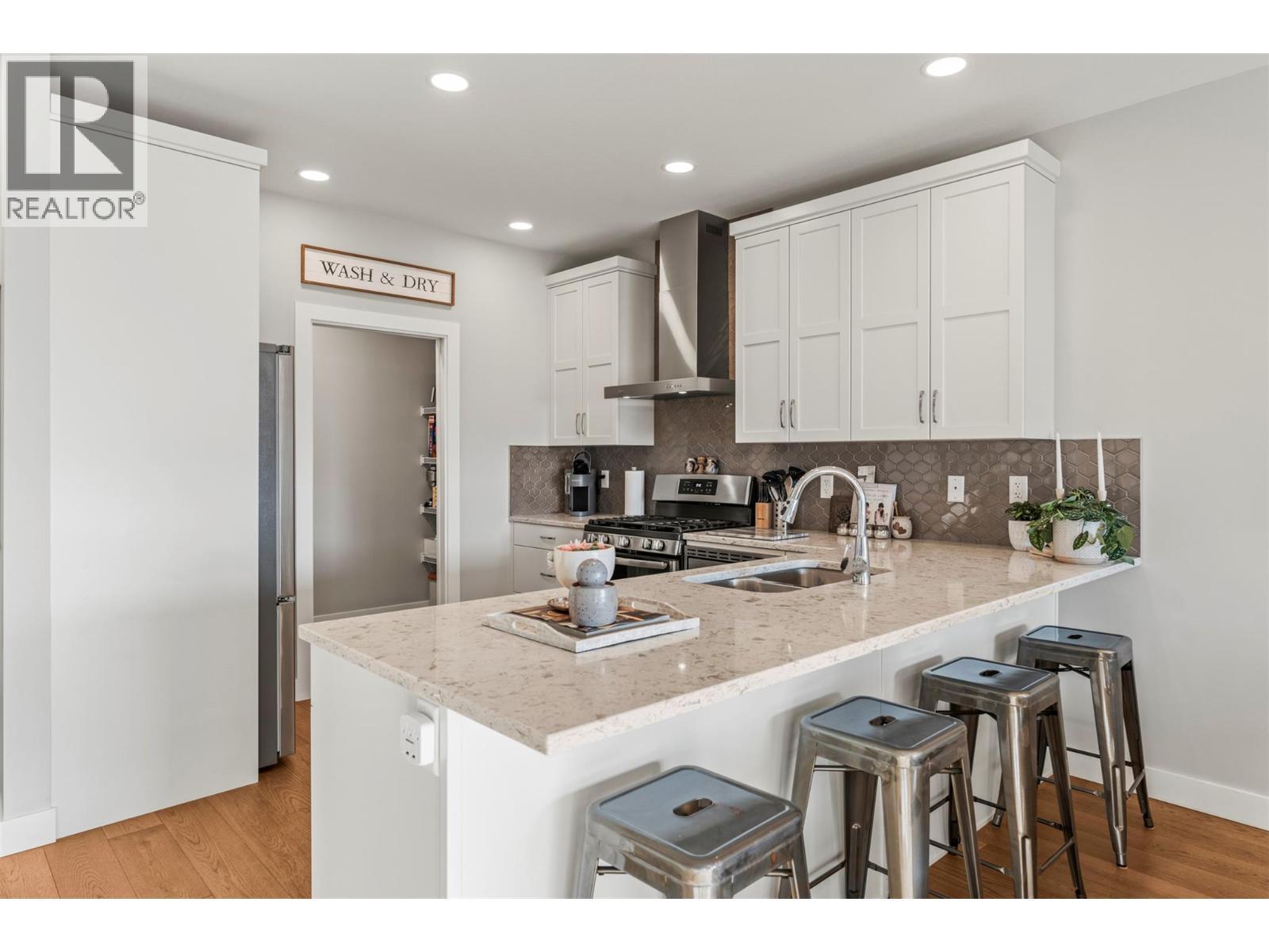 202 Vineyard Way Lot# Sl 1, Vernon, BC - Indoor Photo Showing Kitchen With Double Sink With Upgraded Kitchen