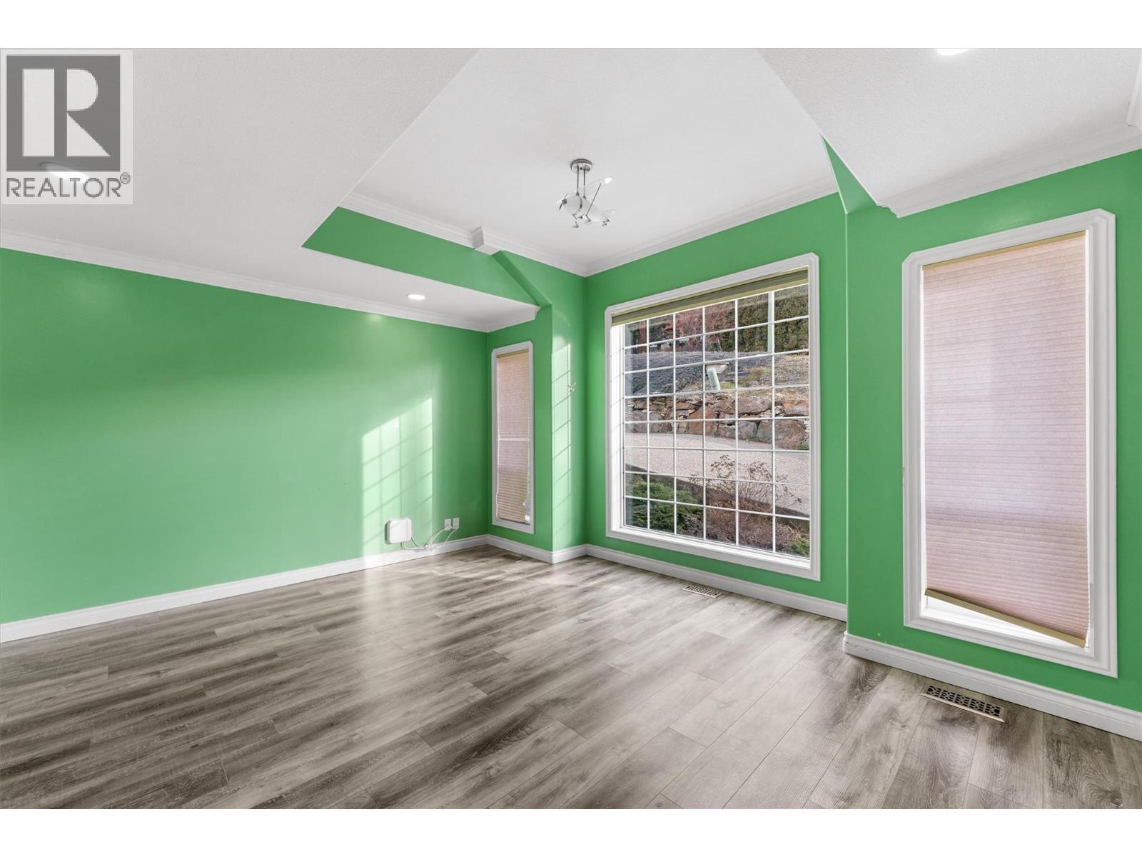 1180 Ray Road, Kelowna, BC - Indoor Photo Showing Other Room