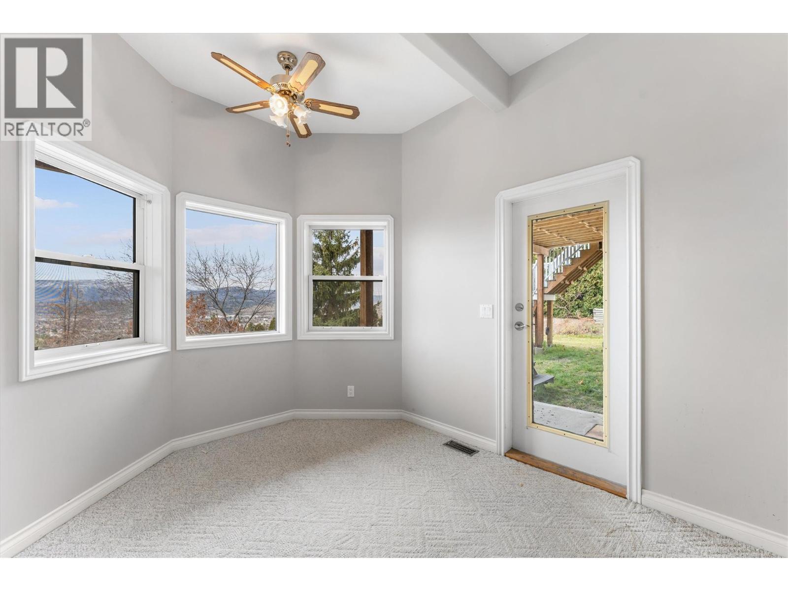 1180 Ray Road, Kelowna, BC - Indoor Photo Showing Other Room