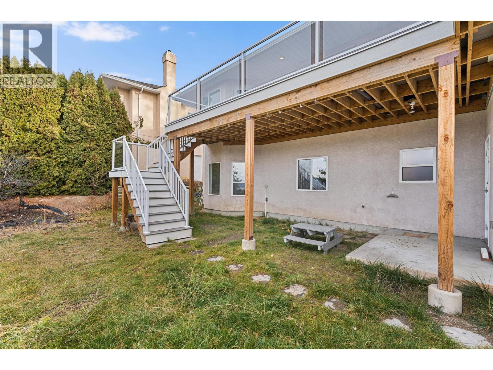 1180 Ray Road, Kelowna, BC - Outdoor