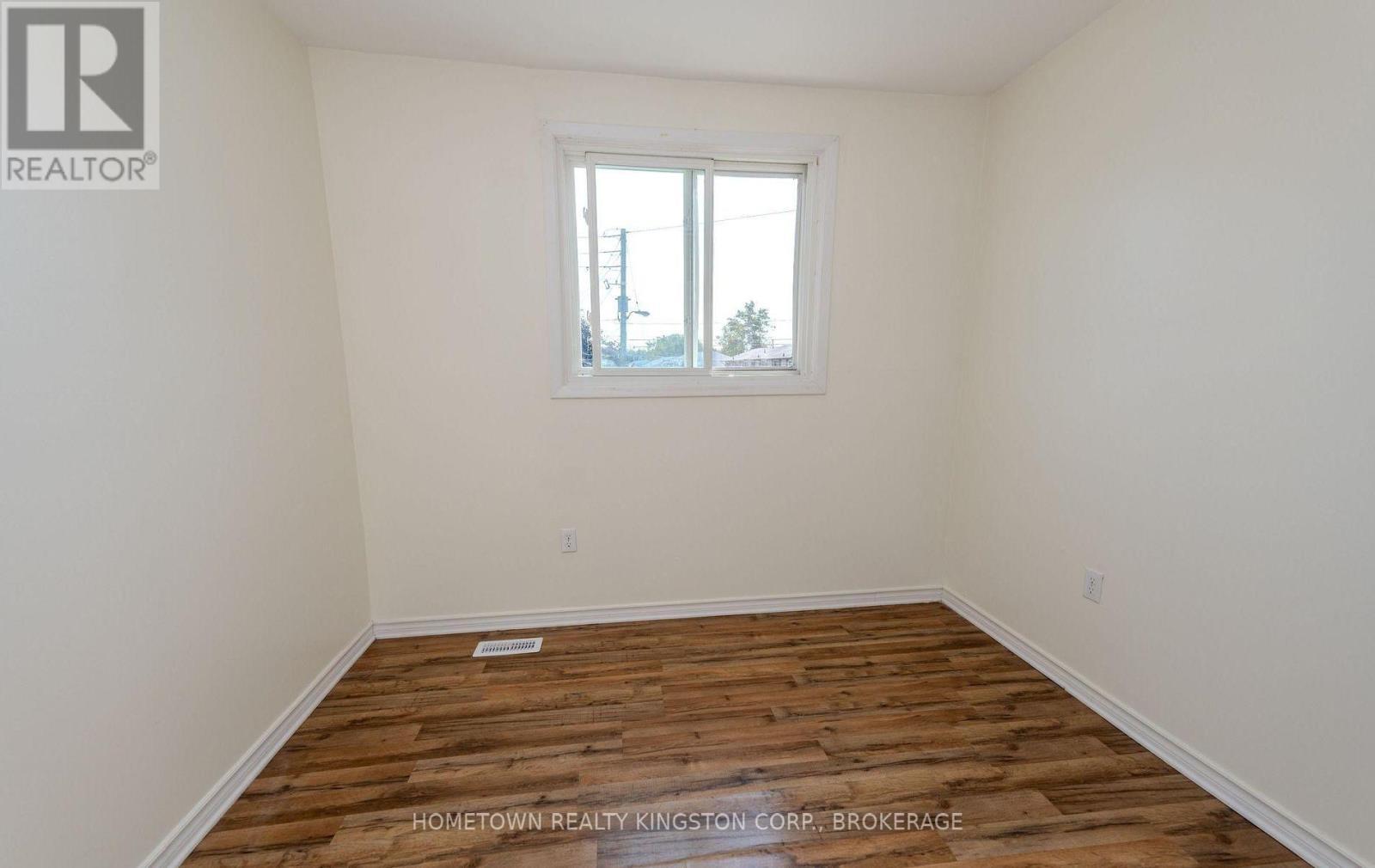 983 Oakview Avenue, Kingston (South Of Taylor-Kidd Blvd), ON - Indoor Photo Showing Other Room