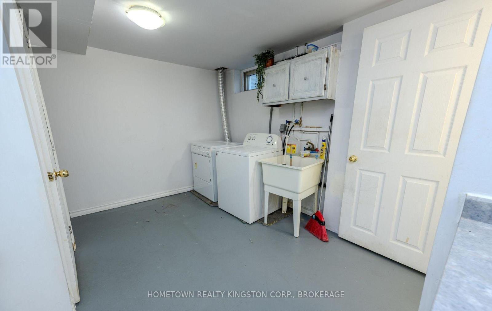 983 Oakview Avenue, Kingston (South Of Taylor-Kidd Blvd), ON - Indoor Photo Showing Laundry Room