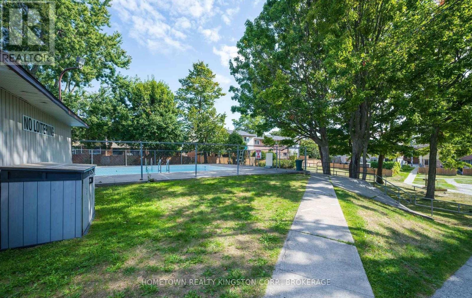 983 Oakview Avenue, Kingston (South Of Taylor-Kidd Blvd), ON - Outdoor