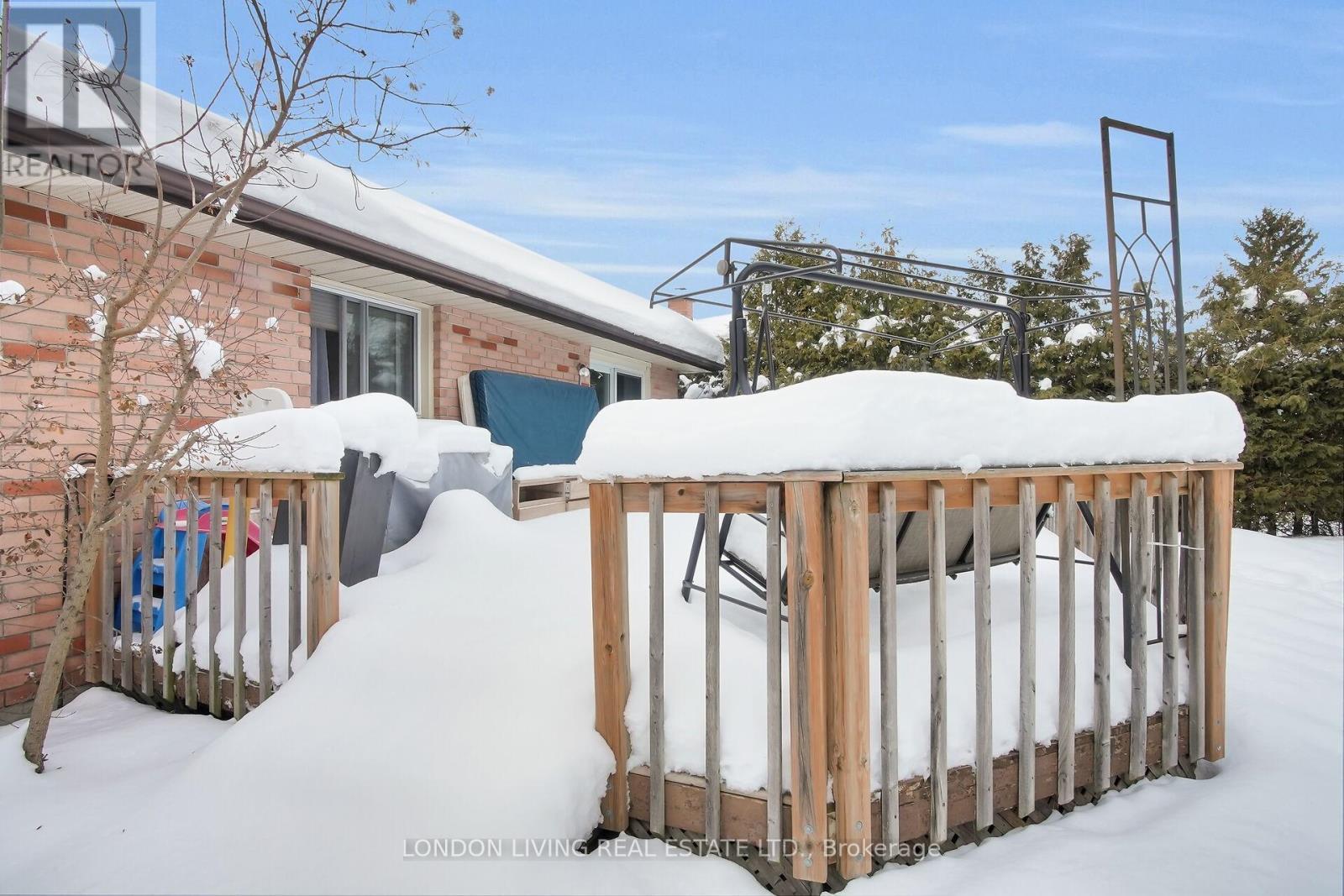 42 Bourbon Lane, London East (East I), ON - Outdoor