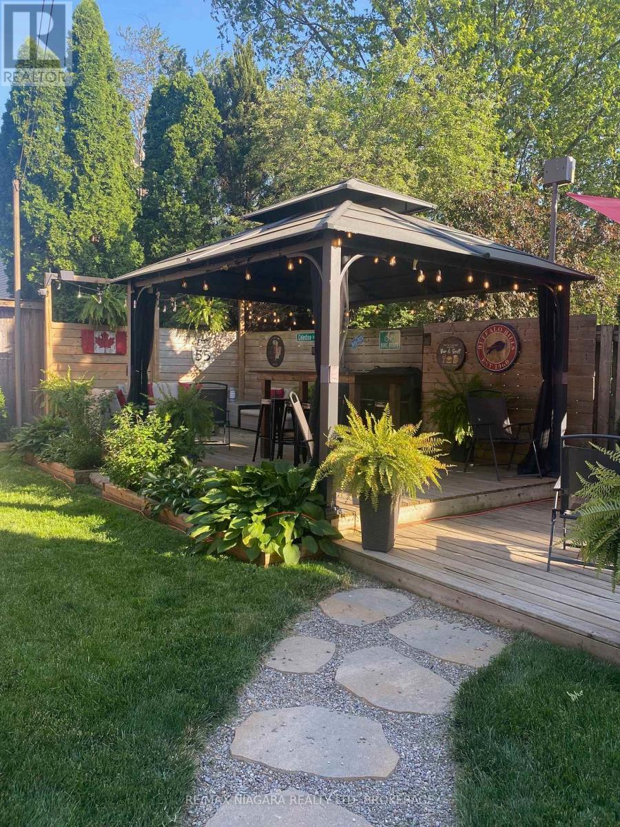 4766 Ryerson Crescent, Niagara Falls (Downtown), ON - Outdoor