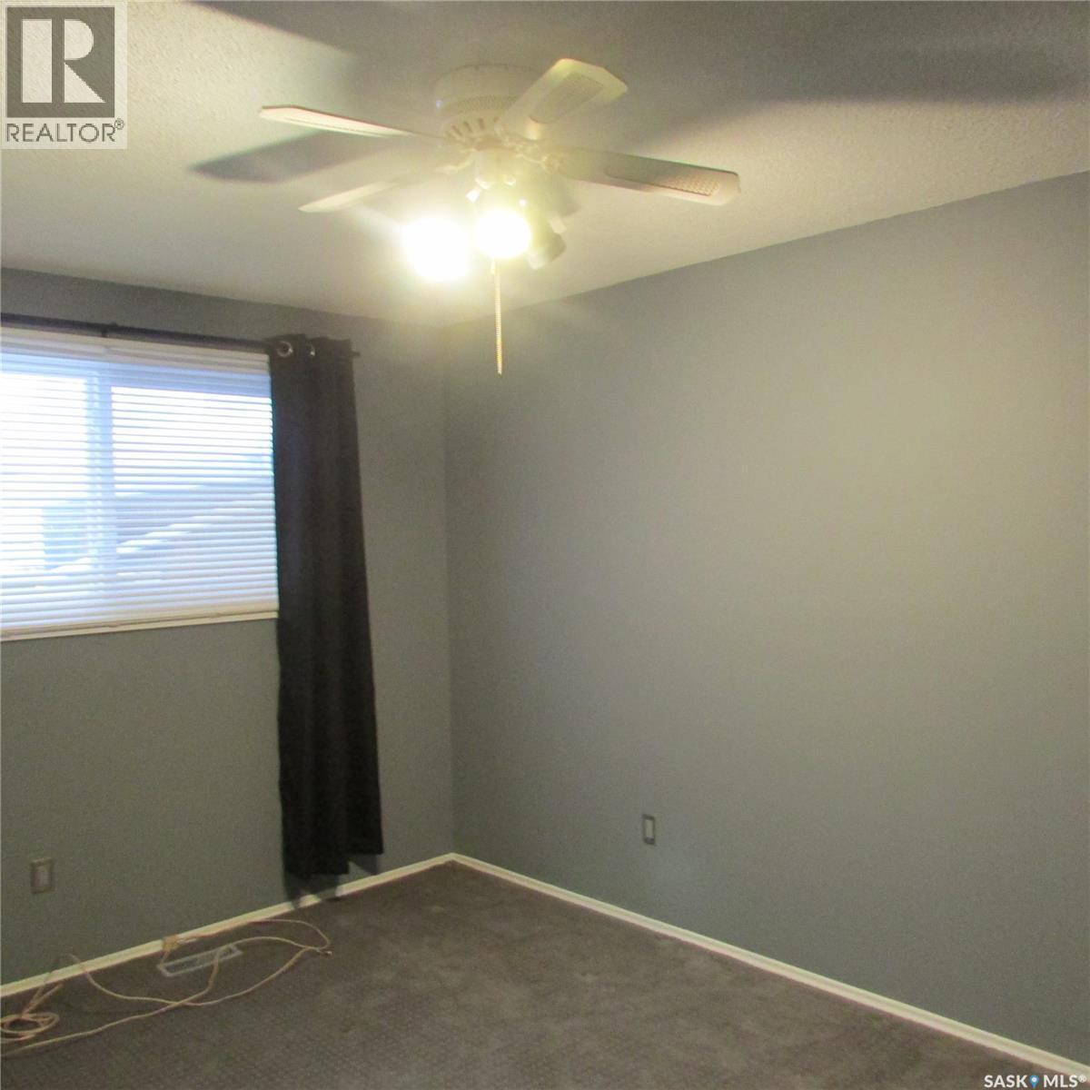 11 Watts Bay, Regina, SK - Indoor Photo Showing Other Room