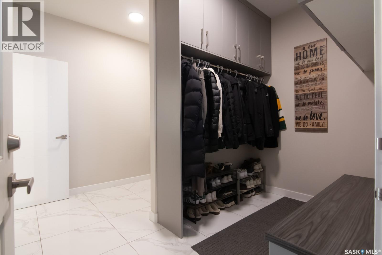 635 Kenaschuk Crescent, Saskatoon, SK - Indoor