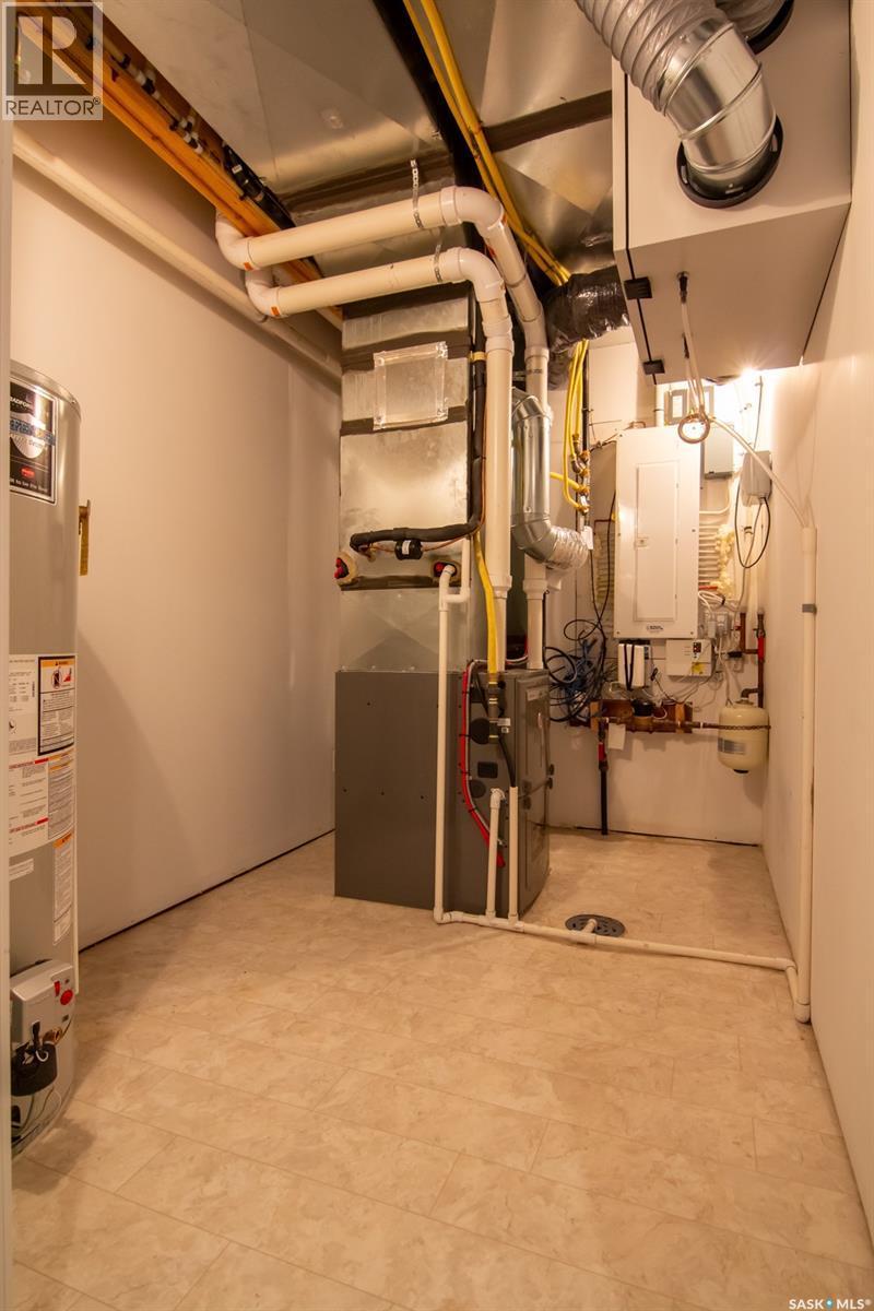 635 Kenaschuk Crescent, Saskatoon, SK - Indoor Photo Showing Basement