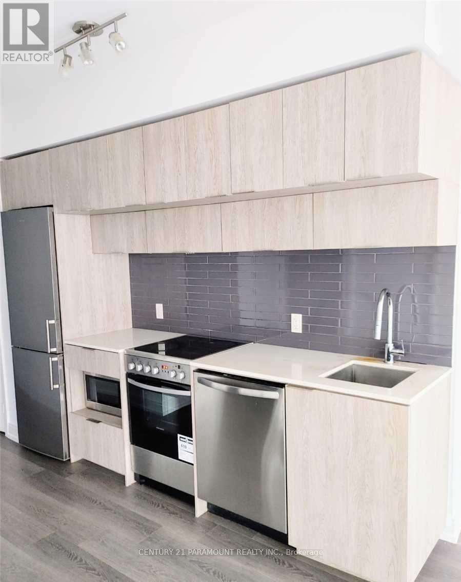 3315 - 181 Dundas Street E, Toronto, ON - Indoor Photo Showing Kitchen With Upgraded Kitchen