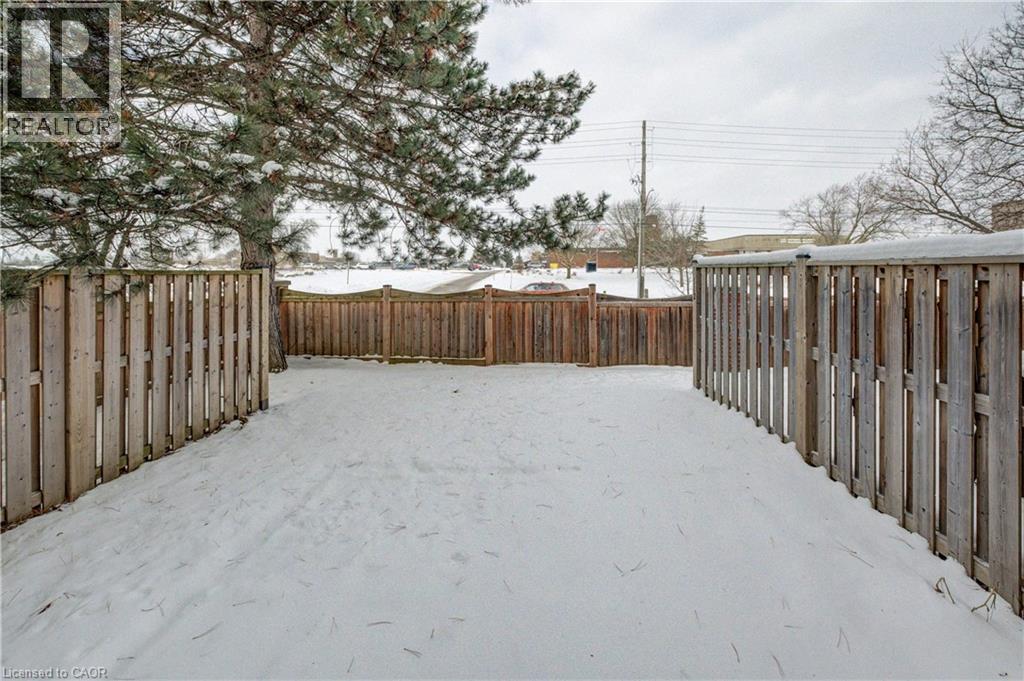 302 College Avenue W Unit# 112, Guelph, ON - Outdoor