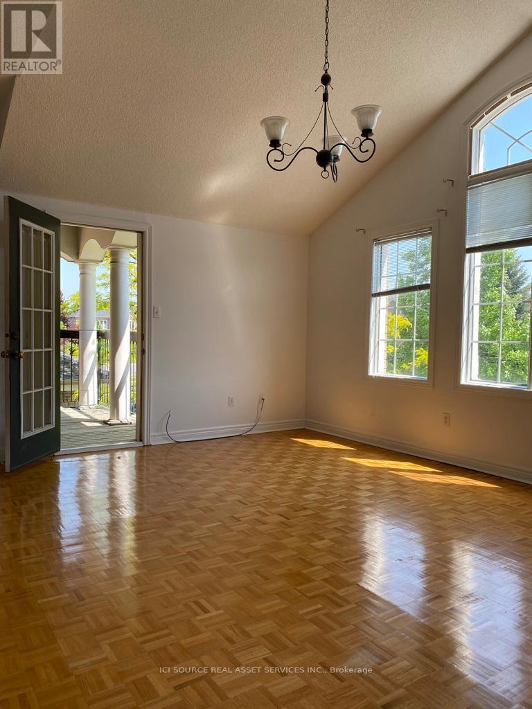 Upper Level - 169 Matthew Drive, Vaughan, ON - Indoor Photo Showing Other Room