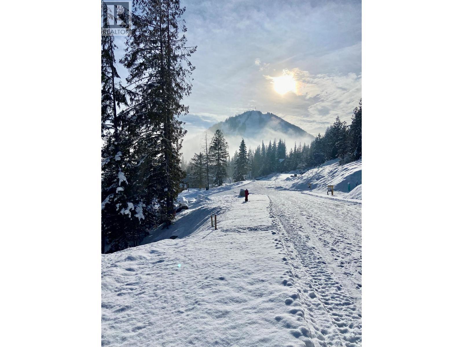 106 Topping Terrace, Rossland, BC