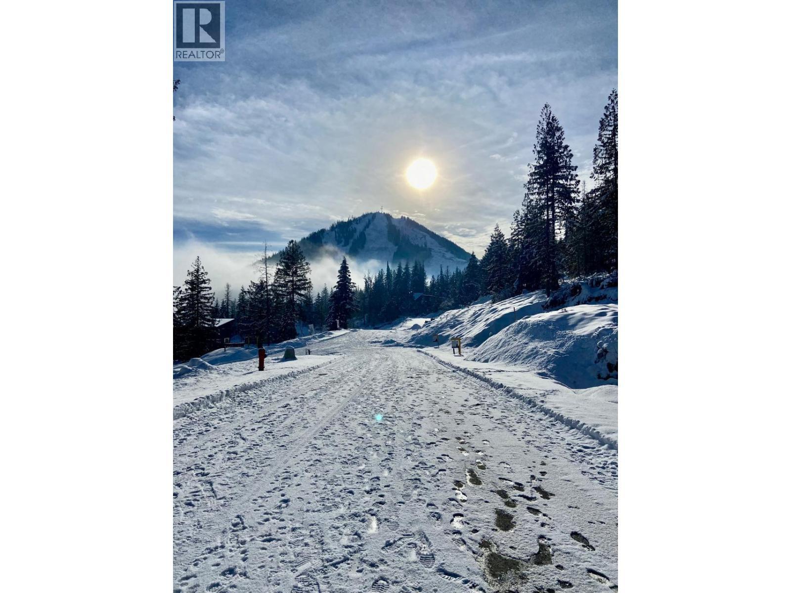 106 Topping Terrace, Rossland, BC