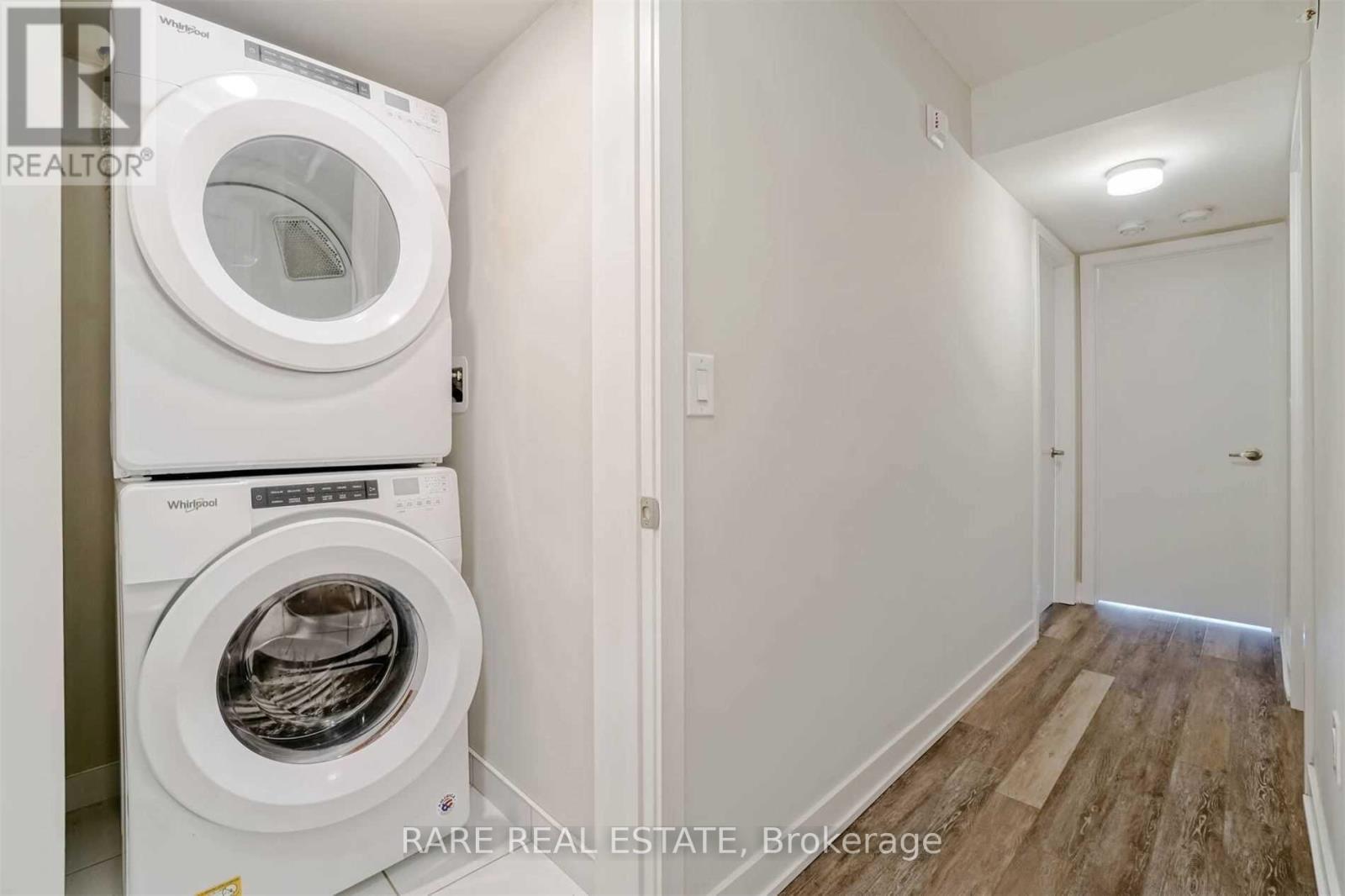 8 - 3483 Widdicombe Way, Mississauga, ON - Indoor Photo Showing Laundry Room