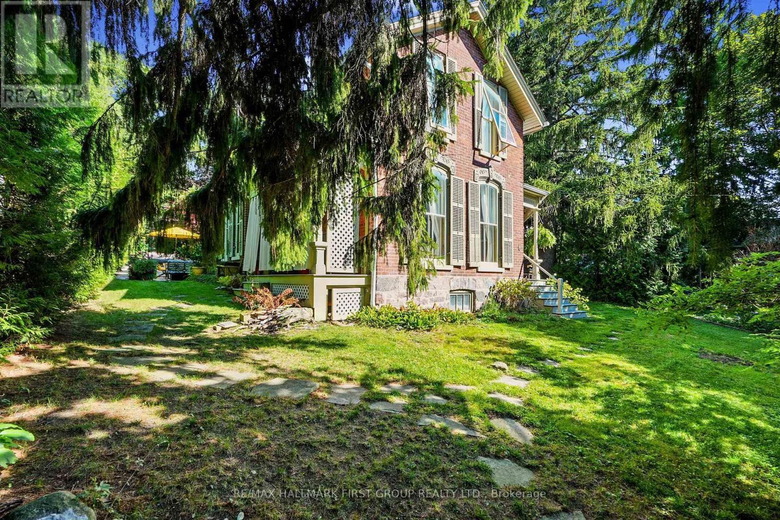 30 Bruton Street, Port Hope, ON - Outdoor