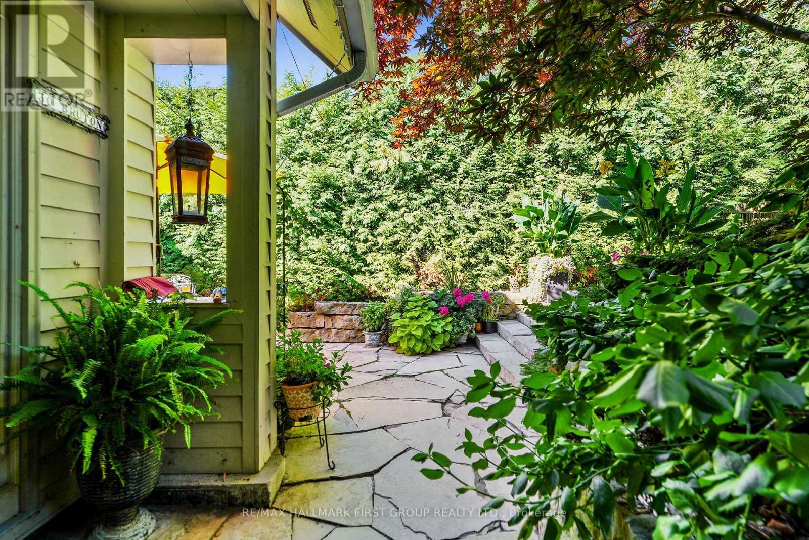 30 Bruton Street, Port Hope, ON - Outdoor