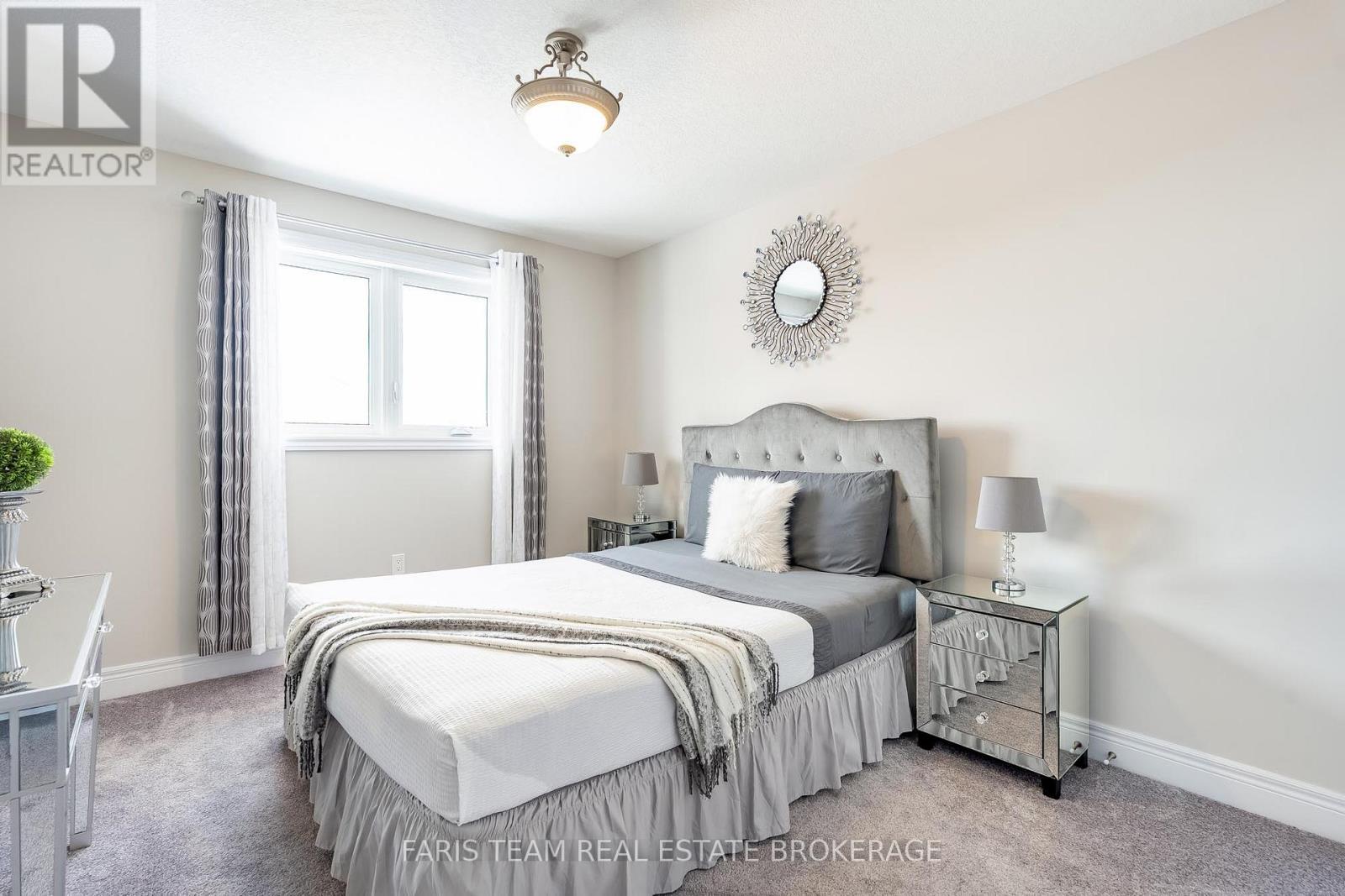 13 Tindall Crescent, East Luther Grand Valley, ON - Indoor Photo Showing Bedroom