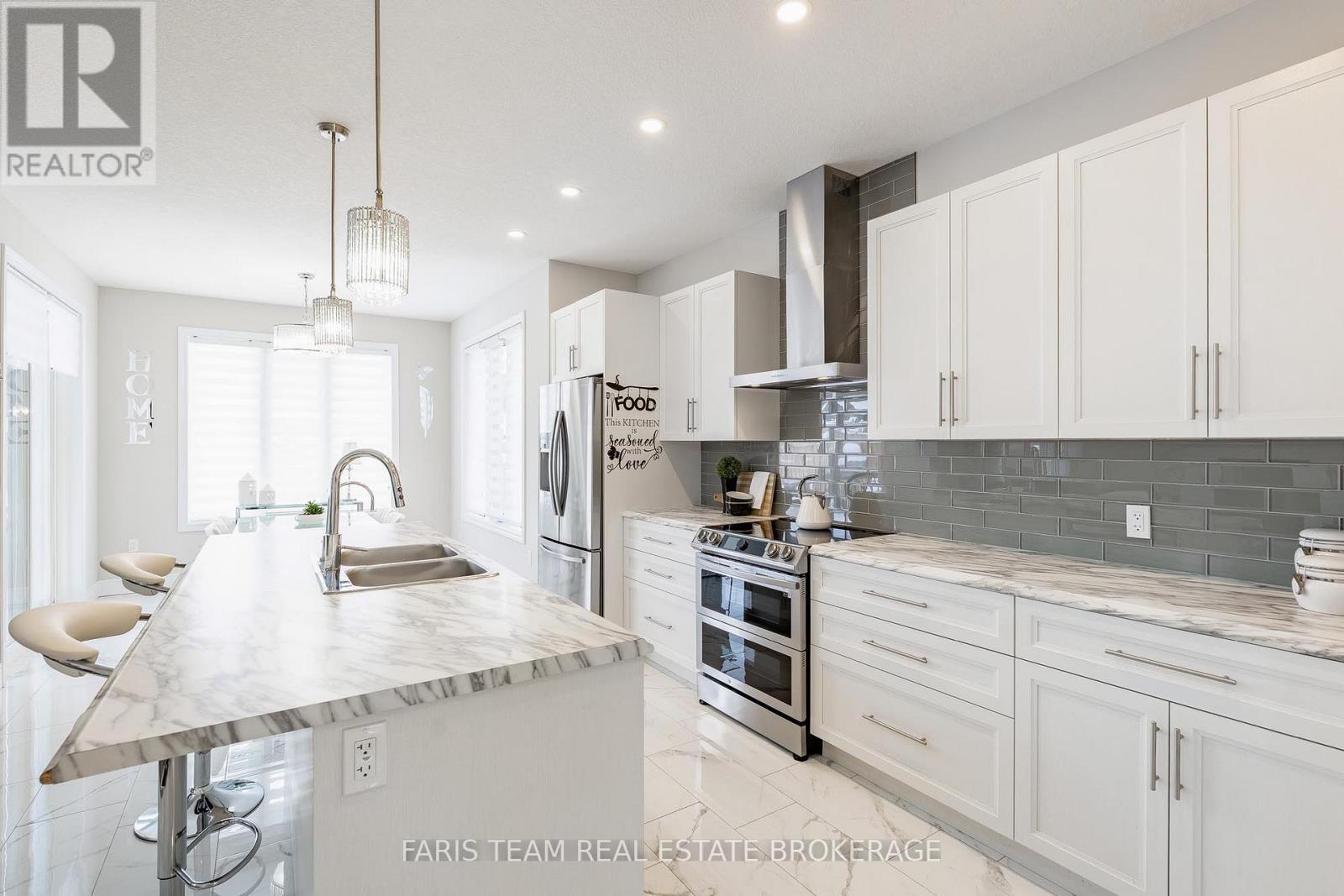 13 Tindall Crescent, East Luther Grand Valley, ON - Indoor Photo Showing Kitchen With Double Sink With Upgraded Kitchen