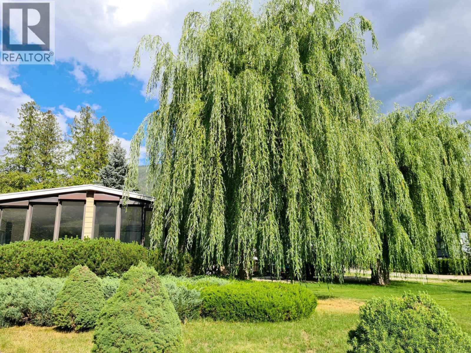 8936 Swanshore Road, Swansea Point, BC