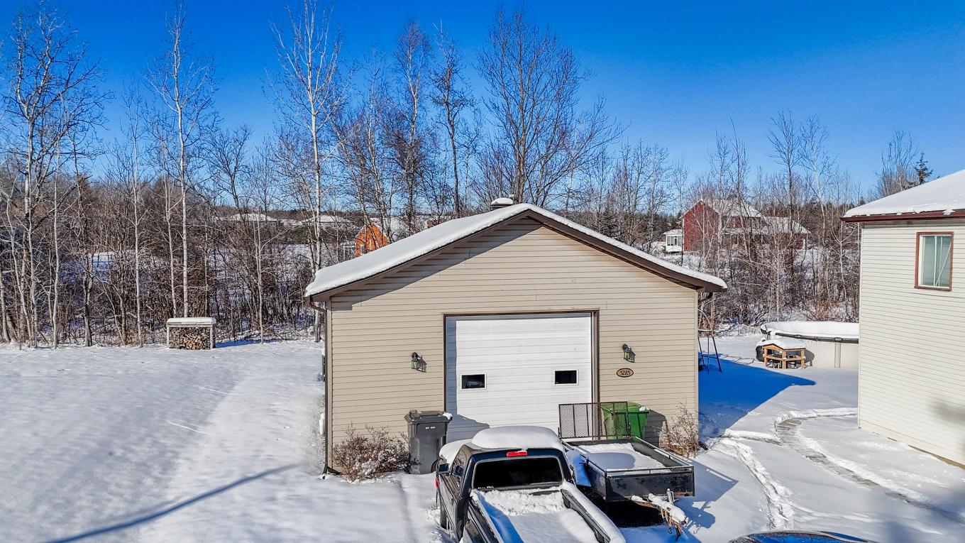 Garage - 5285 Rue Mills, Sherbrooke (Brompton/Rock Forest/Saint-Élie/Deauville), QC - Outdoor
