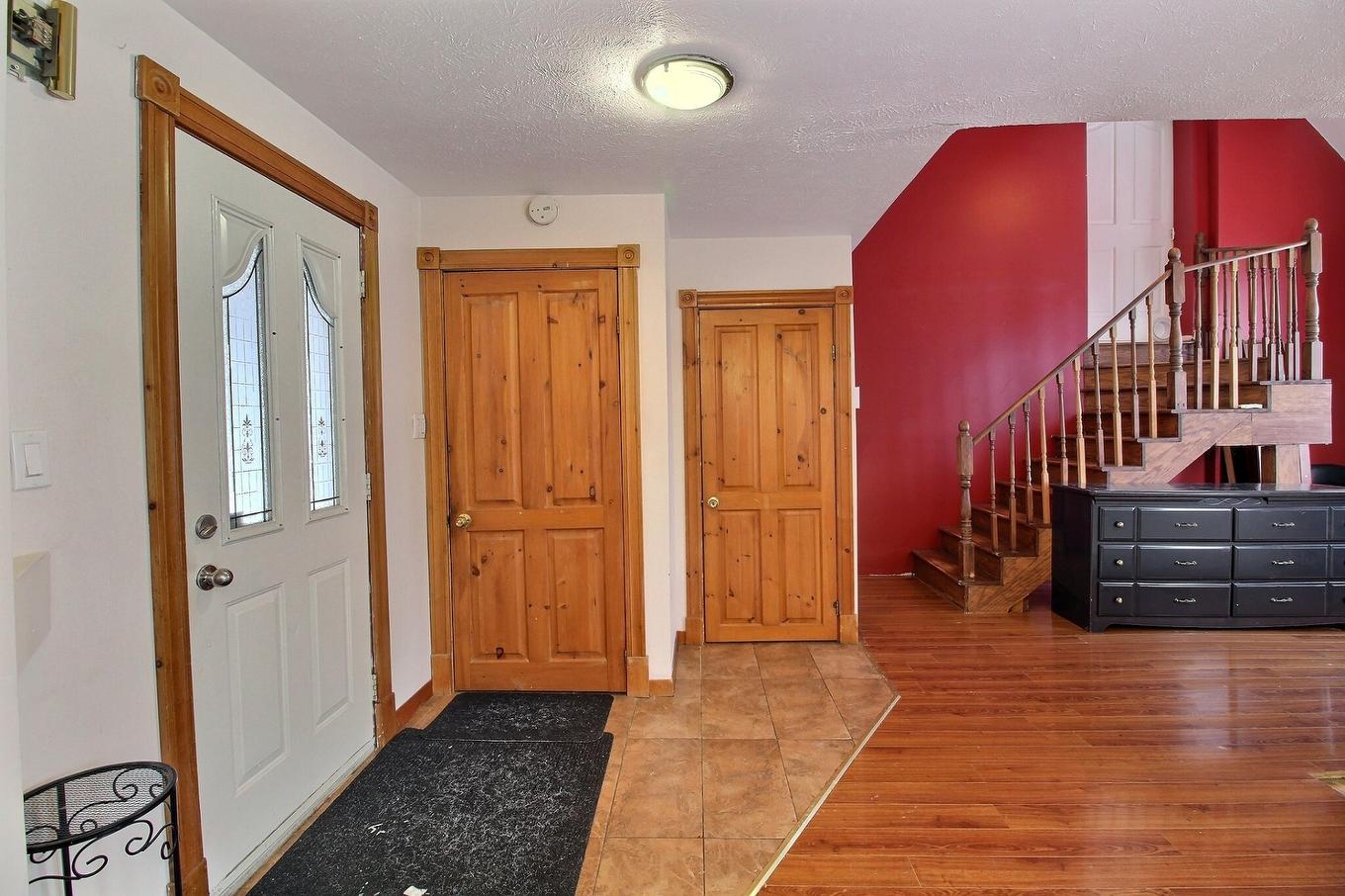 Hall d'entrée/Vestibule - 5285 Rue Mills, Sherbrooke (Brompton/Rock Forest/Saint-Élie/Deauville), QC - Indoor Photo Showing Other Room