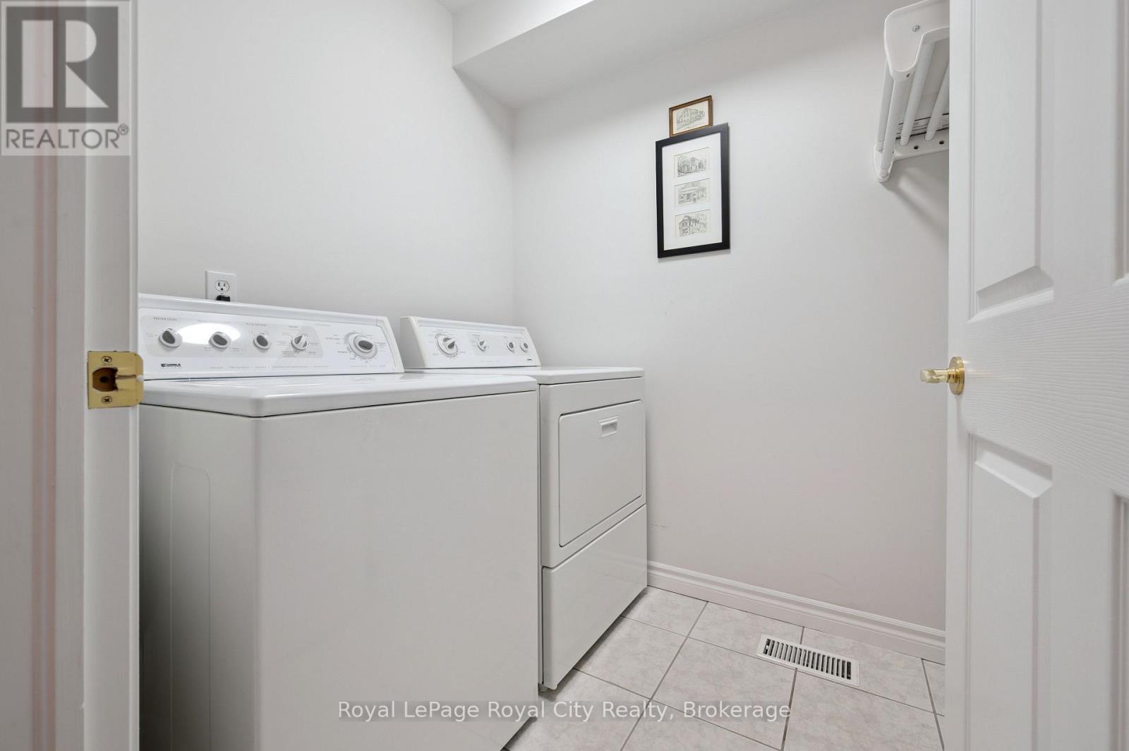 17 Terraview Crescent, Guelph (Kortright West), ON - Indoor Photo Showing Laundry Room