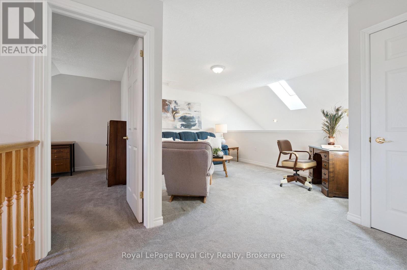 17 Terraview Crescent, Guelph (Kortright West), ON - Indoor Photo Showing Other Room