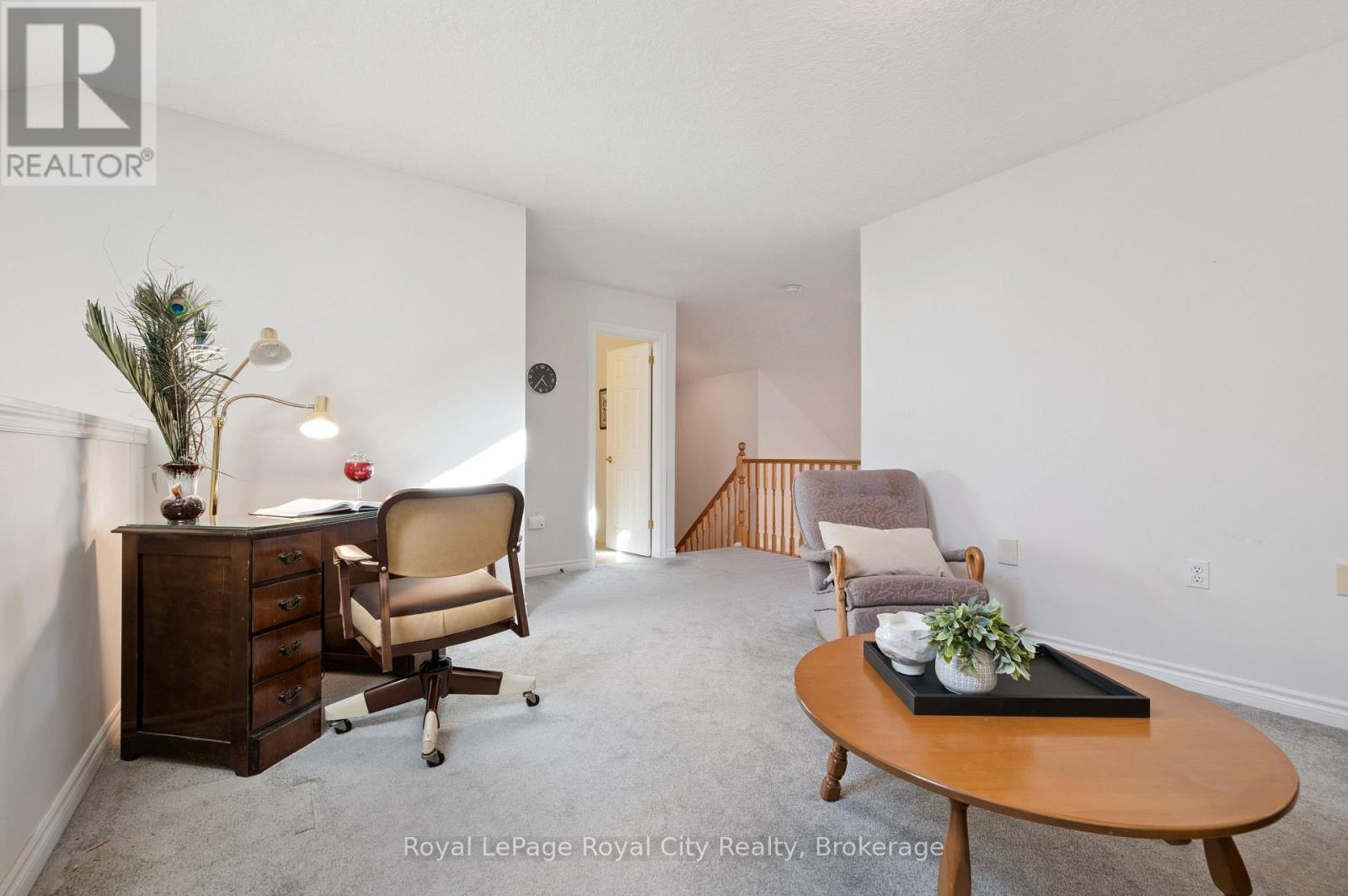 17 Terraview Crescent, Guelph (Kortright West), ON - Indoor