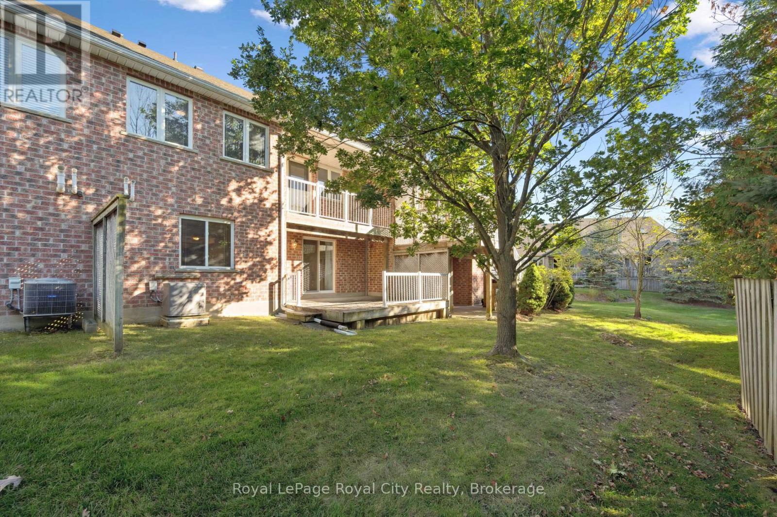 17 Terraview Crescent, Guelph (Kortright West), ON - Outdoor