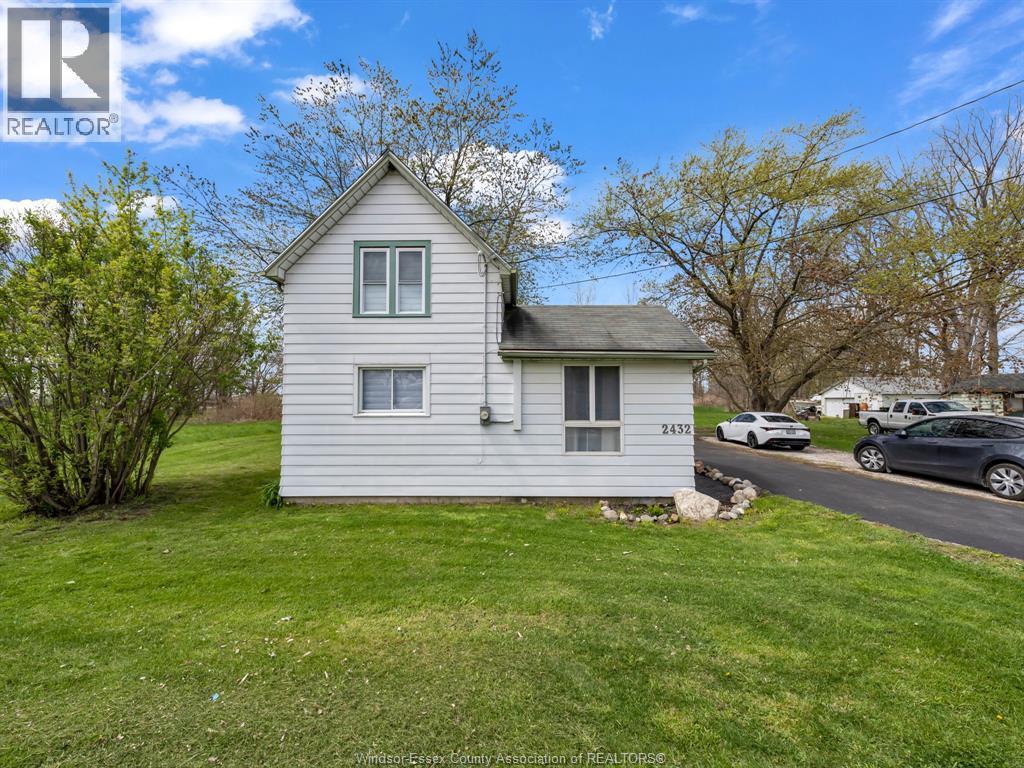 2432 Front Road, Lasalle, ON - Outdoor